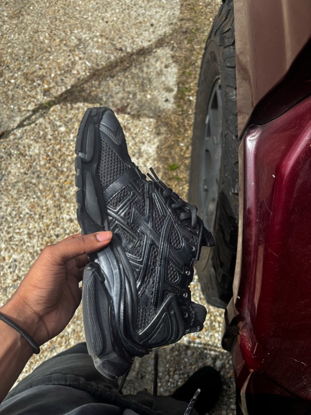 Balenciaga Men's Black Chunky Lace-Up Sneakers - Picture 8 of 8